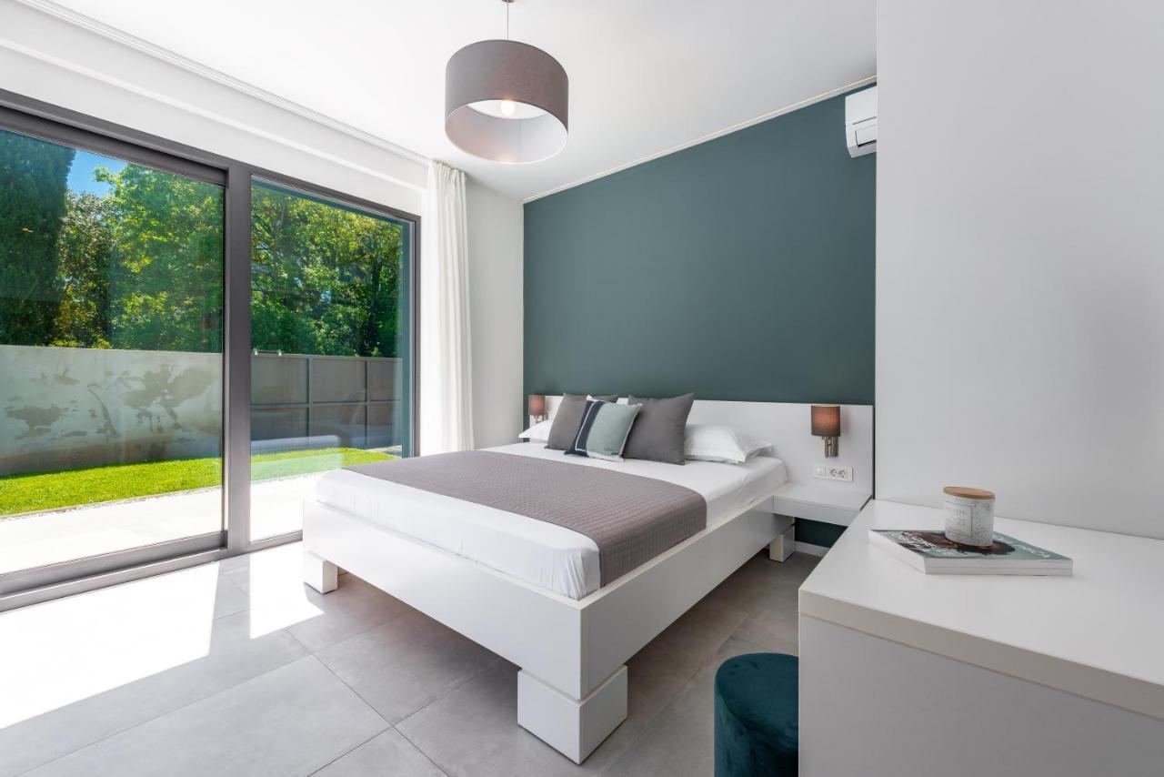 Villa Oasis - Your Luxury Home Away From Home Celopeci Exterior photo