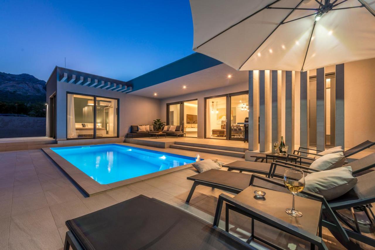 Villa Oasis - Your Luxury Home Away From Home Celopeci Exterior photo